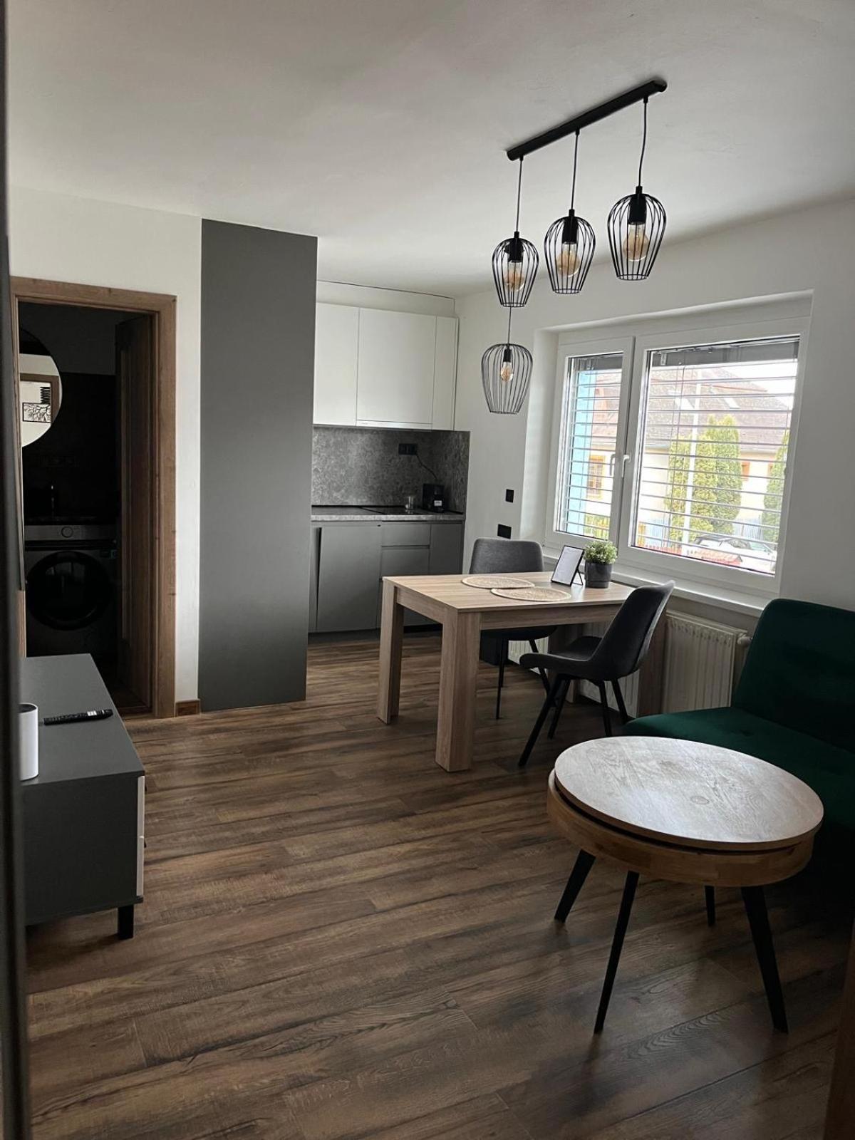 פרשוב Iq Apartments מראה חיצוני תמונה